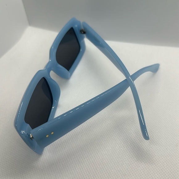 Retro Chic Blue Rectangle Sunglasses - UV400 Protection - Trendy Fashion Shades main image 10